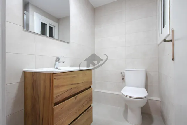 AMPLIA Y LUMINOSA VIVIENDA REFORMADA INTEGRAL CON BALCÓN Y ASCENSOR EN CERDANYOLA — 10