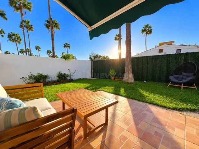 En alquiler estupendo bungalow con amplio jardin y mucha luminosidad — 3