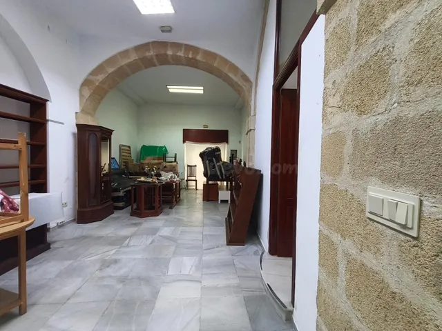Estupendo Local en alquiler