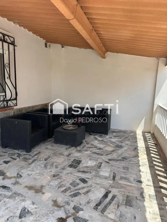 Casa con licencia turistica — 23