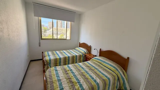 Amplio Apartamento en Alquiler en Benidorm, Zona Hotel Bali - €1450 — 11
