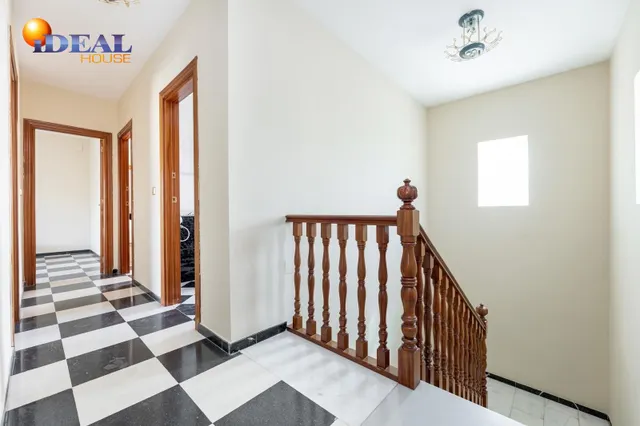 Amplio Chalet con piscina, pista deportiva y vistas en Ogíjares. — 15