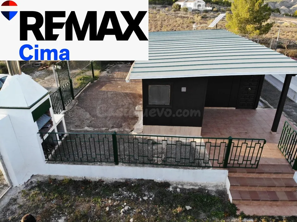 FINCA CON VIVIENDA JUNTO AL  NEGRATÍN – FREILA