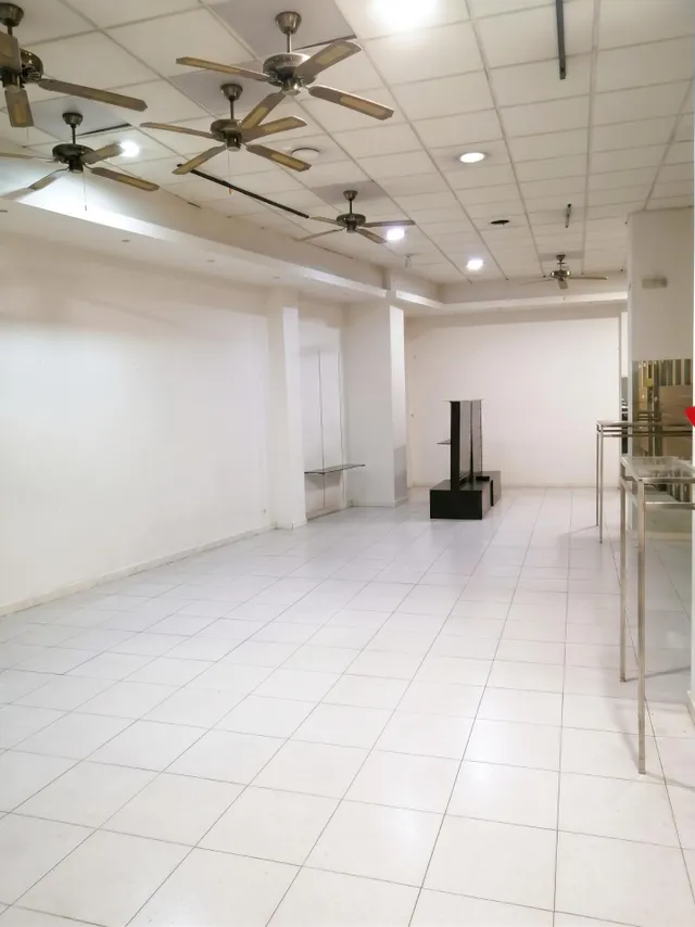 Magnífico Local Comercial en Rúa Progreso (Ourense) — 13