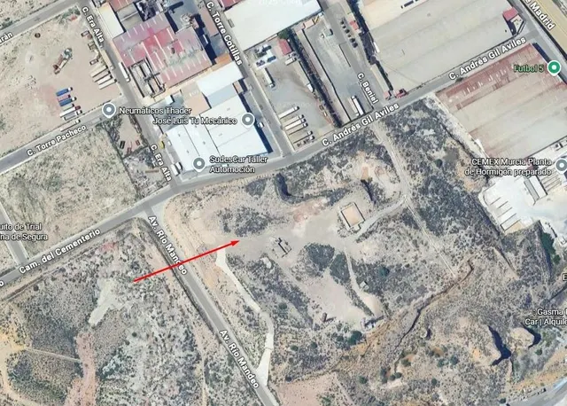 GRAN OPORTUNIDAD - Suelo industrial urbano y urbanizable en 