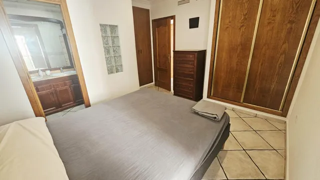 Amplio piso en el centro y a dos minutos de la playa de Guardamar del Segura, Alicante, Costa Blanca — 15
