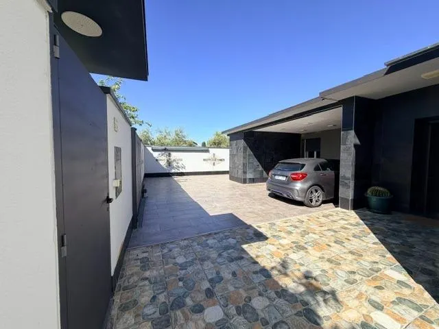 Amplio Chalet Independiente en La Floresta, Olías del Rey — 43