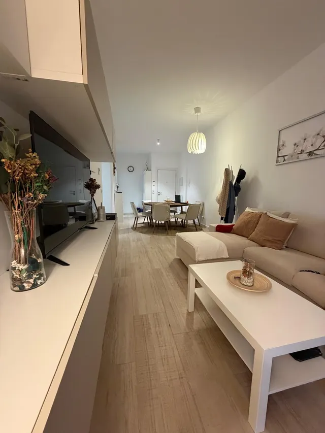Magnifica vivienda de reciente construcción con terraza acristalada, piscina y garaje — 4