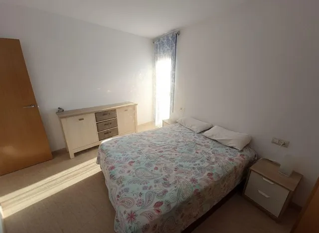 Apartamento todo exterior con parking y trastero. — 7