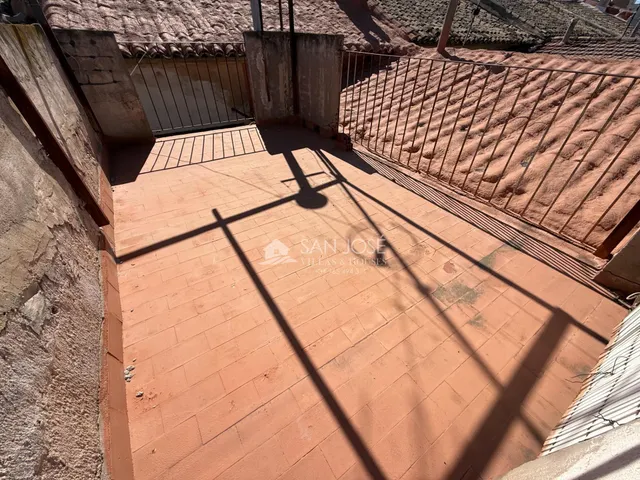 Amplia Casa en Monforte del Cid con Garaje doble y Terraza — 15
