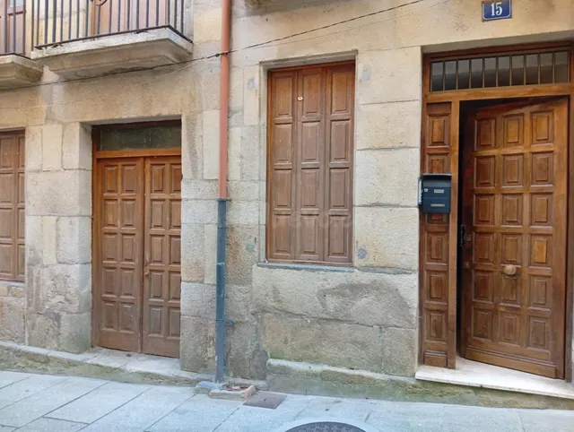 Amplio Piso en el Corazón Histórico de Viveiro - foto 4