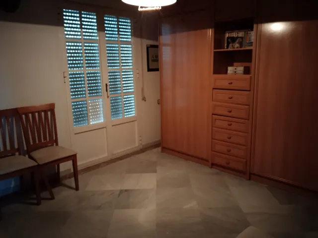 SE VENDE CHALET EN ZONA NORTE — 16
