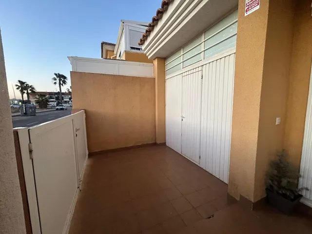 CHALET PAREADO CON GARAJE EN LOS ALCAZARES — 13