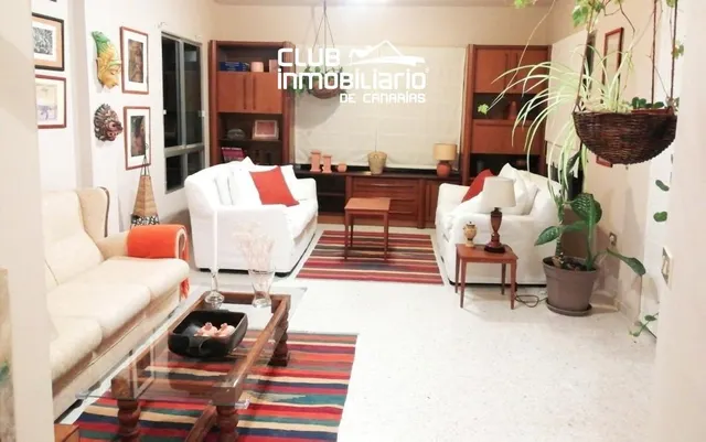 Piso amueblado de 3 dormitorios con terraza y jardín en tabaiba alta — 6