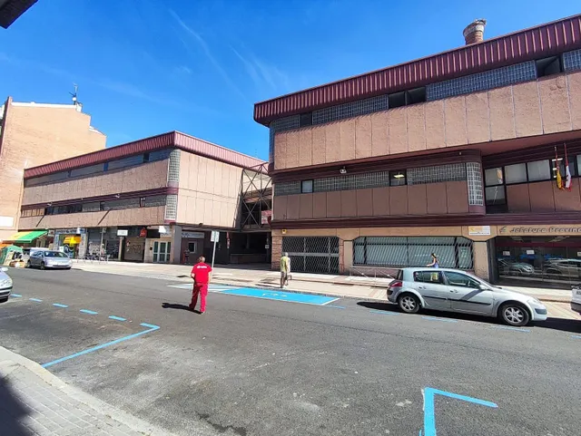 Local / oficina venta o alquiler — 23