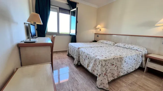 Hotel en venta en Los Montesinos — 10