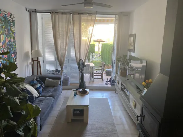 EXCLUSIVA CASA PAREADA EN S’AGARÓ CON JARDÍN PRIVADO, 2 PISC - foto 3