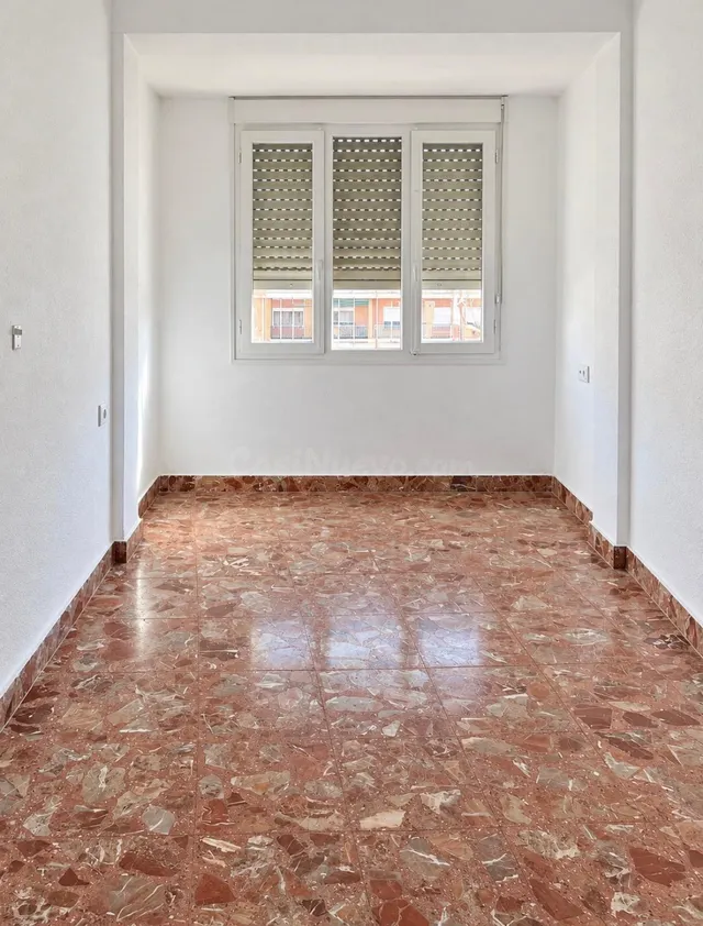¡PISO A LA VENTA EN EL CORAZÓN DE ORIHUELA! - foto 4