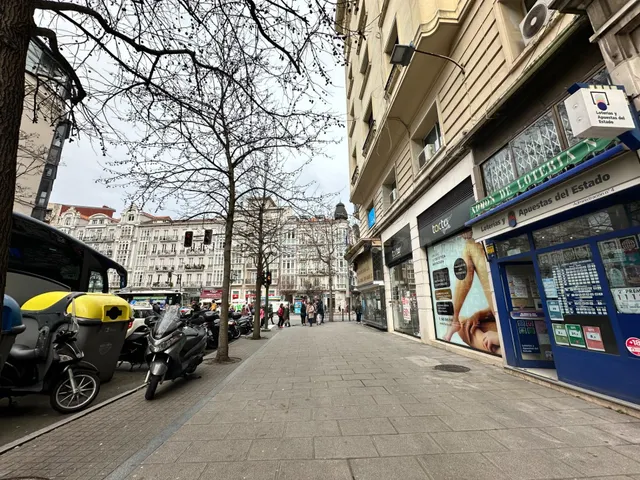 OFICINA EN PLENO CENTRO DE SANTANDER, A 50 METROS DEL AYUNTA