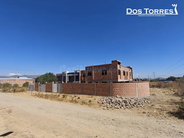 Casa 3 habitaciones 120m² en venta - Huallany - foto 3