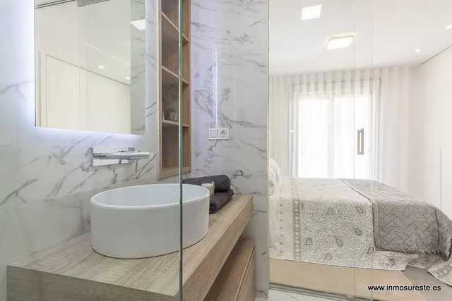 Exclusivo residencial de apartamentos situado en Urb. Los Balcones de Torrevieja. — 13