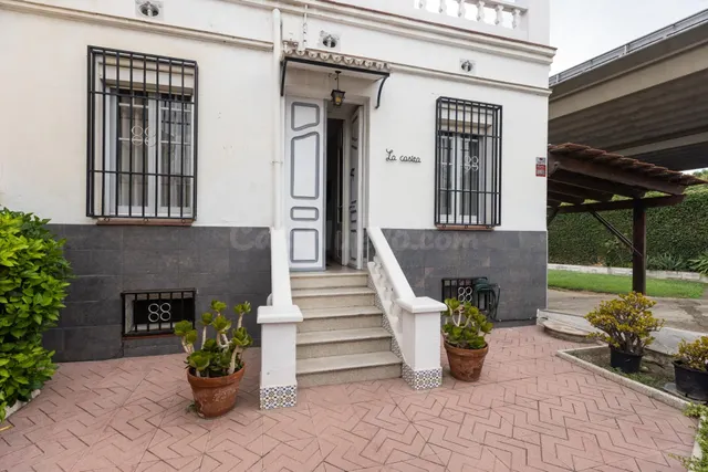 "Casa a tres vientos todo en planta baja y con enorme jardín - foto 4