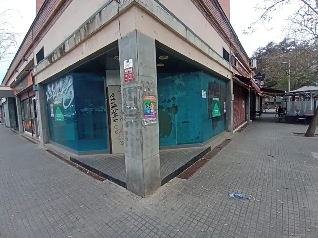 Local comercial en cerdanyola del valles — 17
