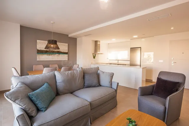 Bungalow de planta alta con 2 dormitorios y solarium privado - foto 4