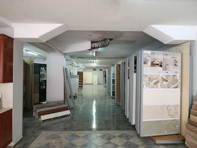 LOCAL COMERCIAL 1450 METROS Y 95 FACHADA — 6