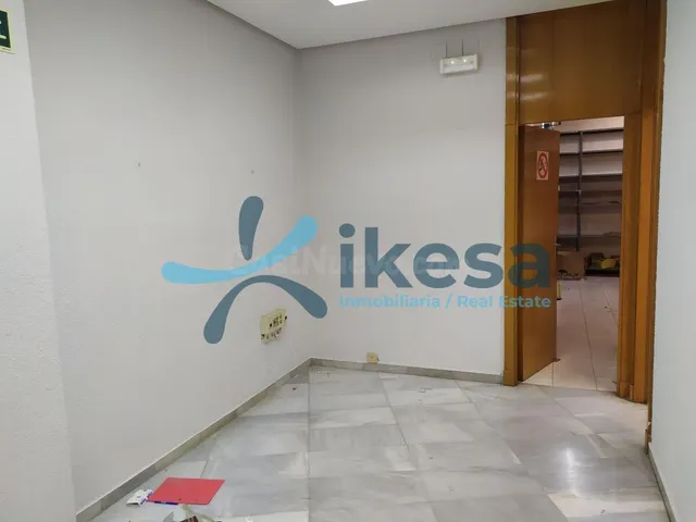 Venta de Local en Antequera, Málaga - foto 4