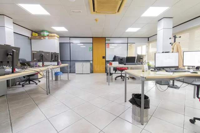 ALQUILER DE OFICINA EN MUSEROS! - foto 4