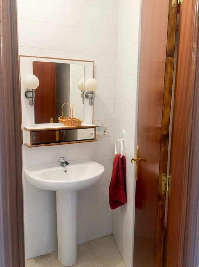Local comercial con sótano, patio y nave con pozo de agua — 13
