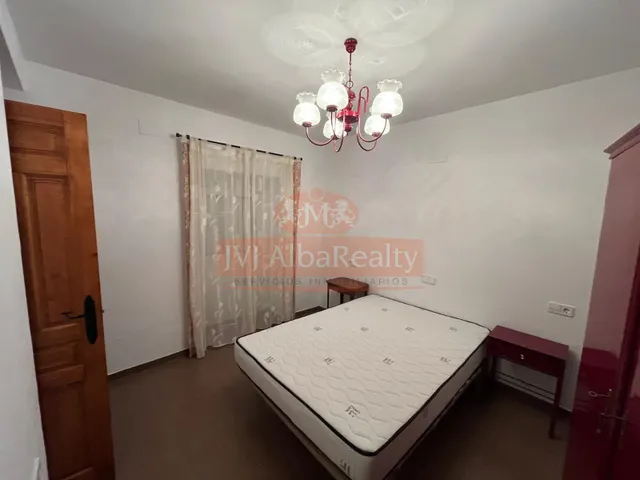 PRECIOSA CASA EN VENTA EN CASCO ANTIGUO CHINCHILLA — 7