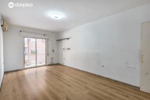 Piso de 3 dormitorios con terraza en plena zona Fontiveros — 5
