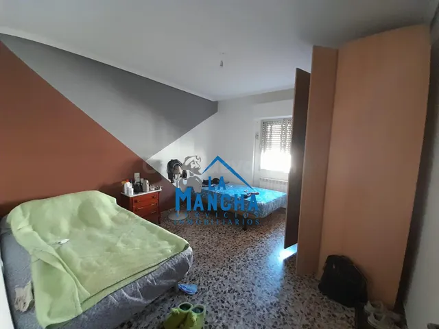 INMOBILIARIA LA MANCHA VENDE CASA DE DOS PLANTAS EN ZONA PED - foto 5