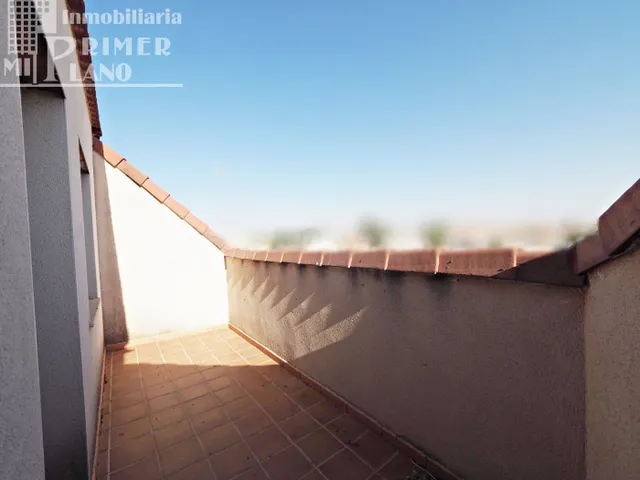 En venta estructura junto a calle Doña Crisanta por terminar - foto 5