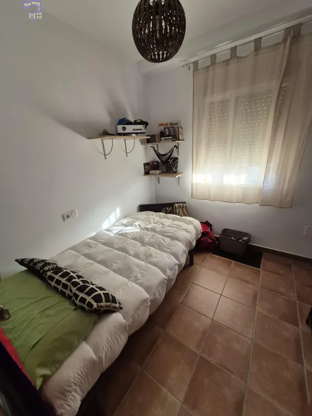 SE VENDE UNIFAMILIAR EN ZONA DEL PORTICHUELO — 18