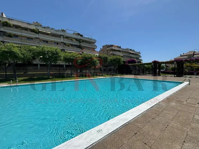 Ático dúplex con vistas panorámicas al mar y gran roof top p - foto 3