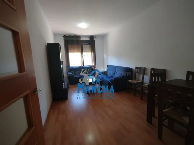 *280.000€* INMOBILIARIA LA MANCHA VENDE PISO EN ZONA UNIVERS - foto 4