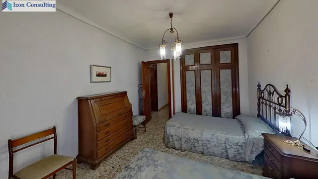 amplia vivienda con vistas al Altozano y plaza de garaje — 19