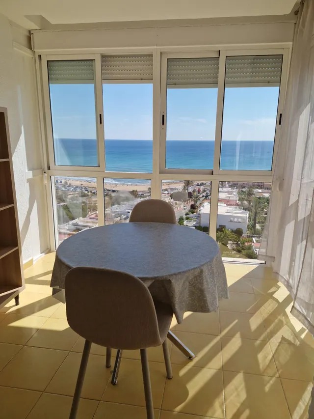 Alquiler en temporada baja. Playa de La Mata — 4