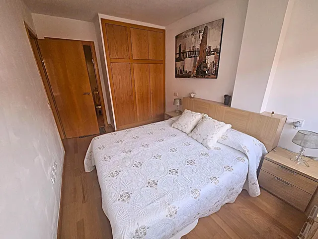 Moderno Apartamento Seminuevo en Balafia, Lleida — 12
