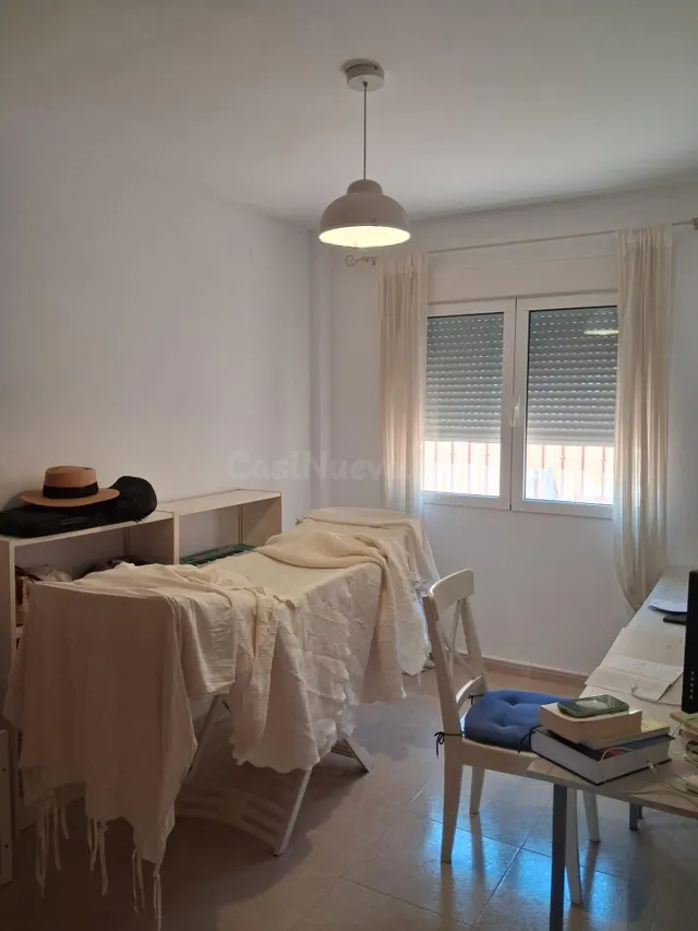 SE VENDE ADOSADO EN LOS ALCÁZARES DE 4 habitaciones - foto 2