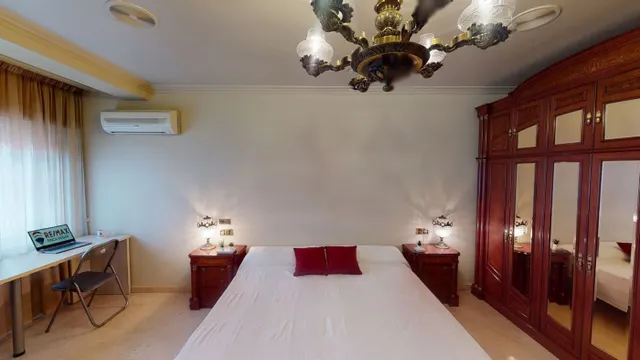 Piso 5 habitaciones 207m² en alquiler - Estación — 37