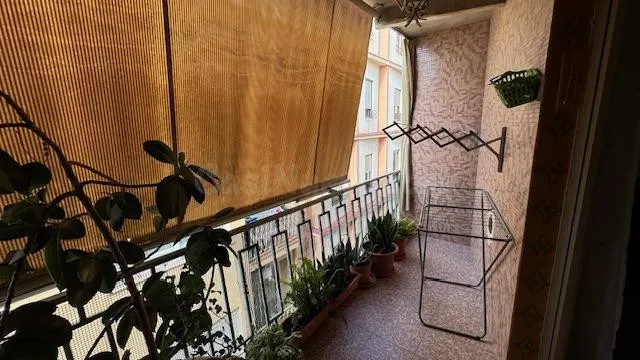 Acogedor Piso Semi-Reformado, sin ascensor, en el Corazón de - foto 2