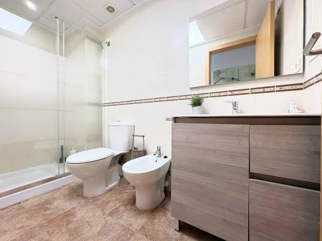 Piso 3 habitaciones en venta - Avenida libertad — 17