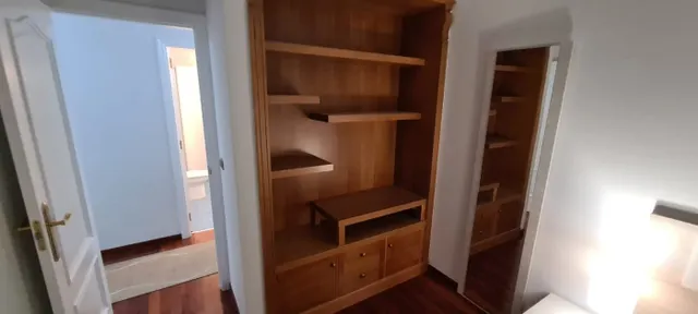 PISO EN VENTA EN LA ZONA DE PONTEPEDRIÑA — 24