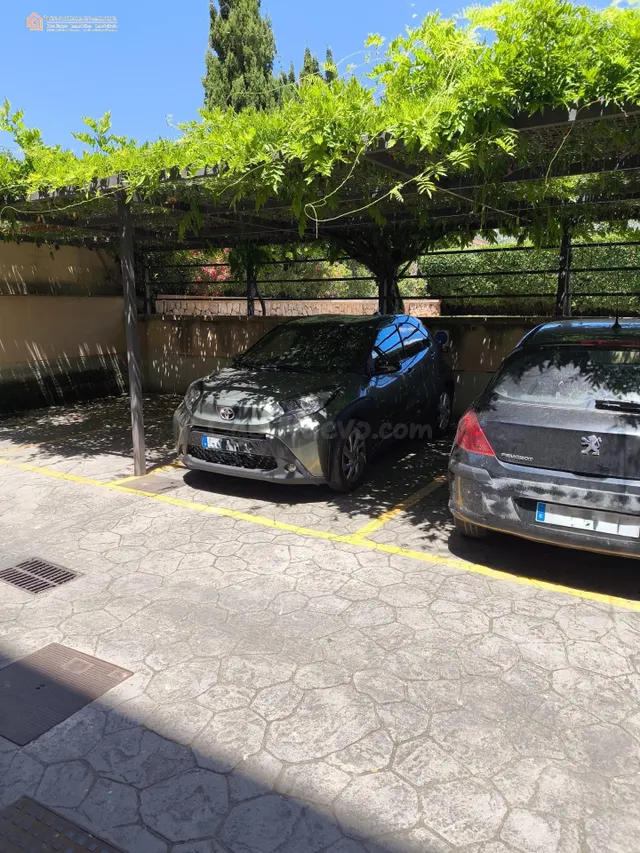 2 Plazas de Aparcamiento en Complejo Residencial con Piscina - foto 4