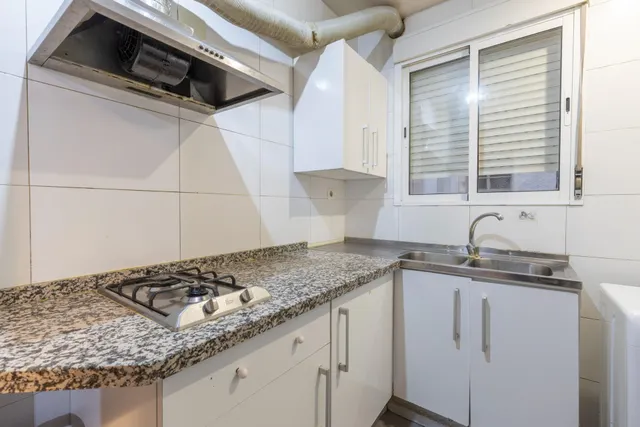 PISO DE 4 DORMITORIOS EN CAMINO DE RONDA — 9