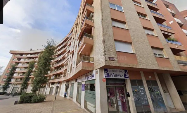 SE VENDE PISO OKUPADO en Calle Carrero del Gas Nº 19 Reus (T